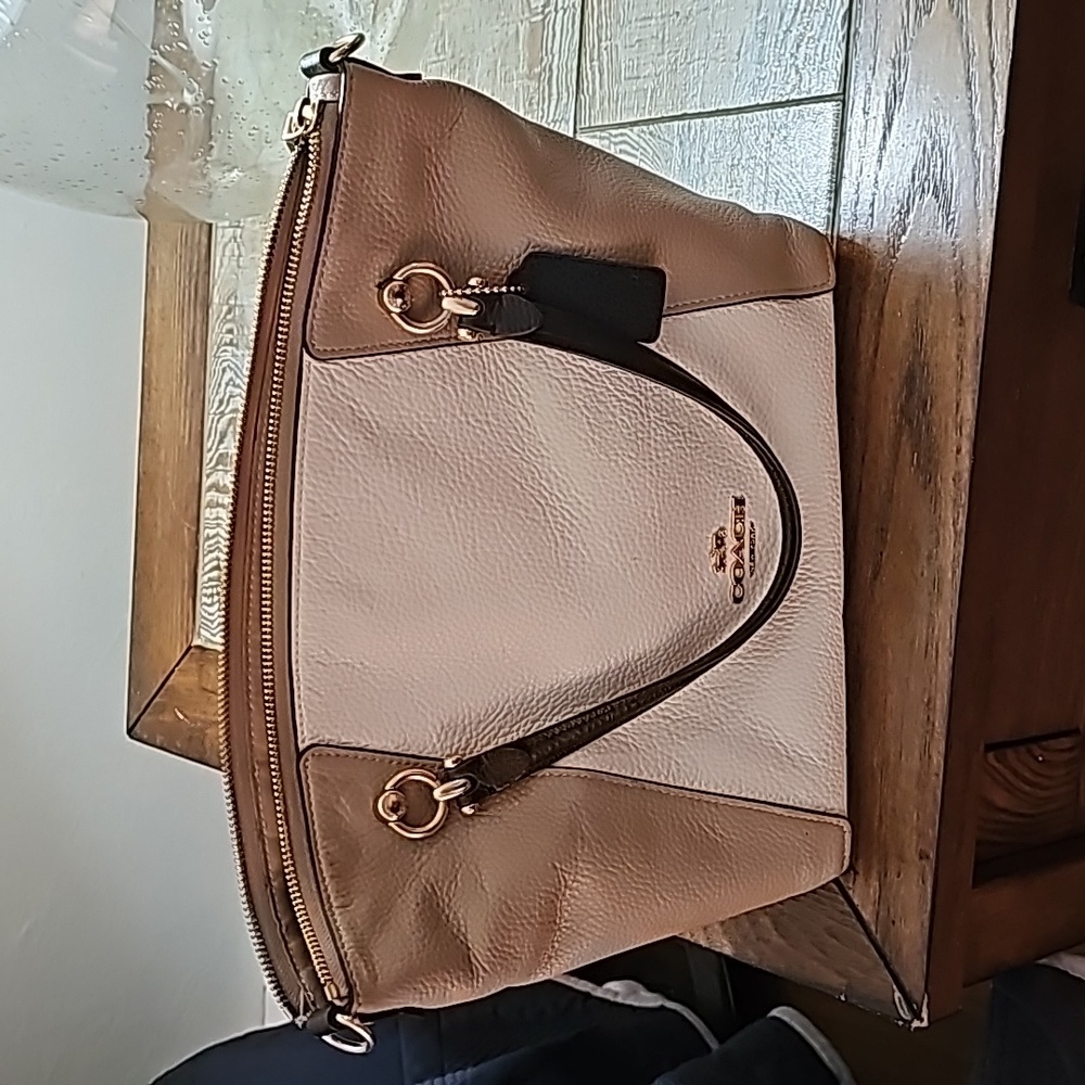 Tan and white medium tote